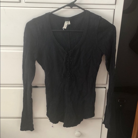 Free people long sleeve top! - Picture 2 of 3